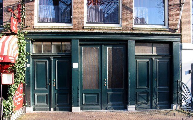 AMSTERDAM – Het Anne Frank Huis opent ter ere van zijn 50–jarig bestaan een nieuwe dagboekzaal. Daar kunnen bezoekers – voor het eerst – alle originele dagboekpapieren van Anne Frank bezichtigen. Foto ANP