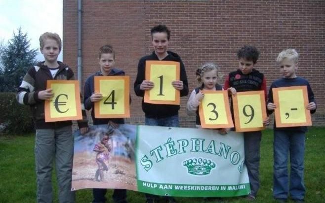 OPHEUSDEN – De leerlingen van De Hervormde School in Opheusden hebben 4139 euro opgehaald voor Stéphanos. Foto De Hervormde School