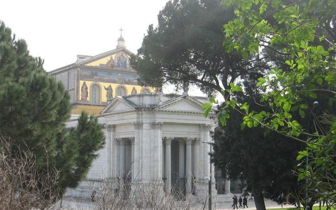 De Paulusbasiliek in Rome (San Paolo fuori le Mura, ofwel Sint Paulus buiten de muren) wordt met het oog op het Paulusjaar in delen gerestaureerd.