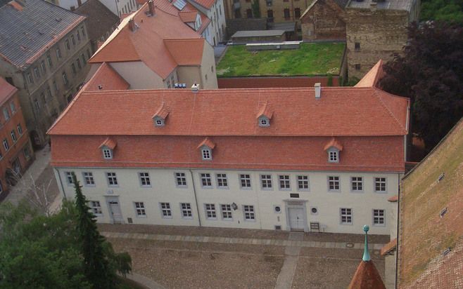 Johannes Bugenhagen woonde in Wittenberg vlak bij de Stadtkirche, op het adres Kirchplatz 9. Het huis is nog bekend als het Bugenhagenhuis. Foto Evangelische Stadtkirchengemeinde Wittenberg