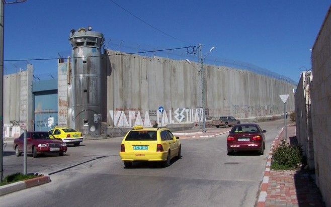 De scheidingsmuur tussen de Palestijnse Autoriteit en Israël. Foto’s RD