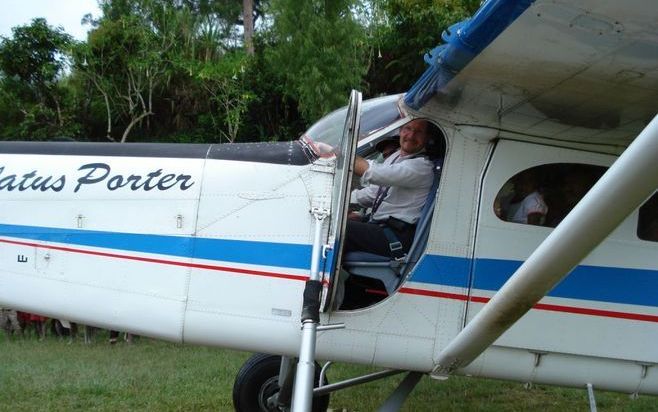 WAMENA - Een zendingspiloot van de Association of Mission Aviation (AMA) is zaterdag bij een vliegtuigongeluk om het leven gekomen. Zijn vliegtuig stortte door nog onbekende oorzaak neer in de jungle van de Indonesische provincie Papua. Fotto: RD