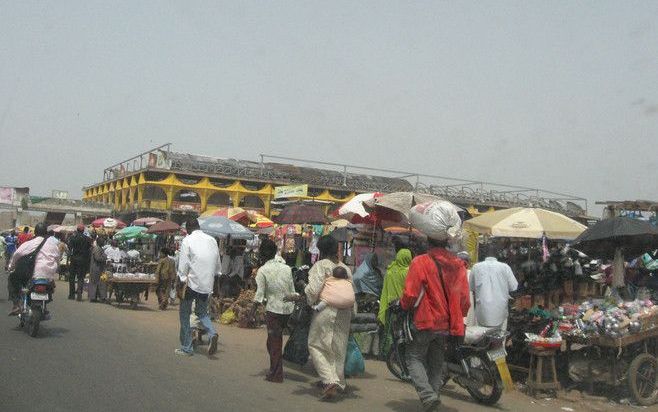 Het afgebrande marktgebouw in Jos. Foto RD