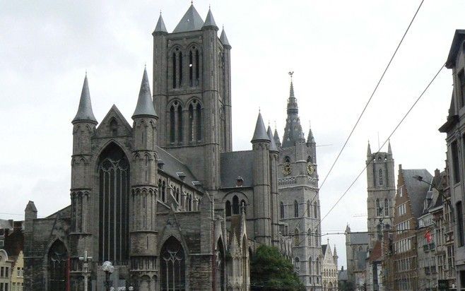 Optocht der torens: de Sint-Niklaaskerk, het Belfort en de Sint-Baafskathedraal in Gent. Foto's RD