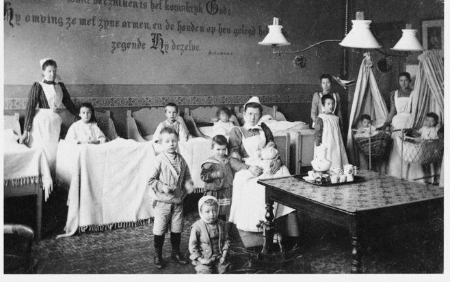 De kinderzaal in het diaconessenhuis aan de Oude Gracht in Utrecht.