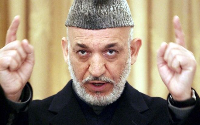 Karzai stelt zich herkiesbaar. Foto EPA