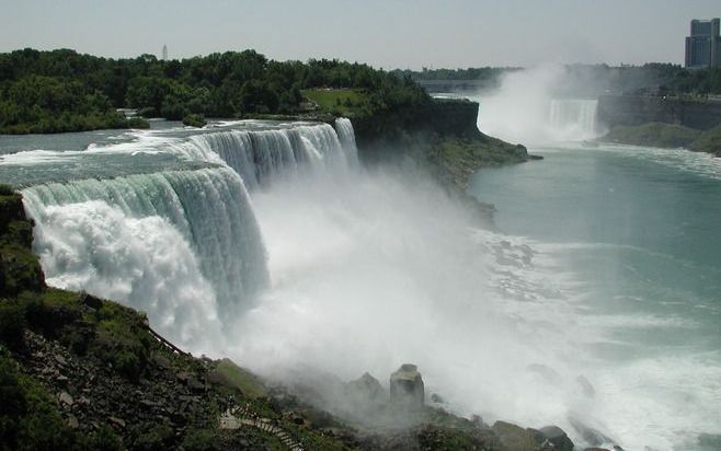 De Niagarawatervallen zijn indrukwekkend om te zien, maar ze herinneren aan de zondvloed. - Foto EPA