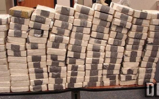 De narcoticabrigade van de Dominicaanse Republiek heeft bijna 900 kilo cocaïne in beslag genomen. Foto EPA