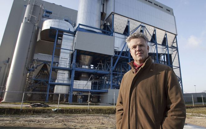 MOERDIJK – BMC Moerdijk produceert 270 miljoen kilowattuur per jaar. Projectmanager Freddy Meesters: „Dat is genoeg voor ongeveer 90.000 huishoudens. In Nederland wordt jaarlijks 1,2 miljoen ton kippenmest geproduceerd door zo’n 120 miljoen kippen. Een de