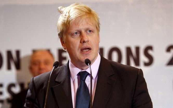 LONDEN - De excentrieke Conservatief Boris Johnson is zaterdag beëdigd als burgemeester van Londen. Johnson won donderdag de verkiezingen van Ken Livingstone (Labour), die acht jaar burgemeester was. Foto: EPA