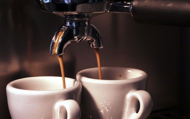 Philips ziet de voorgenomen overname van Saeco, de Italiaanse fabrikant van espressomachines, als een „aanvulling.” Foto iStockPhoto