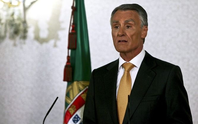 De Portugese president Cavaco Silva bij de presentatie van de nieuwe wet. Foto EPA.