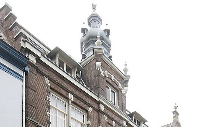 Hoofdgebouw van de Theologische Universiteit Kampen aan de Broederweg. beeld TUK