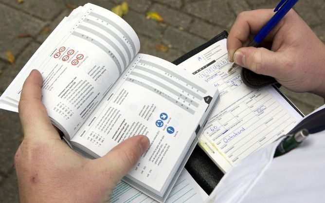 DOORN – Agenten, brandweerlieden, ambulancepersoneel en openbaarvervoermedewerkers zouden dezelfde psychische hulp moeten krijgen als veteranen. De huidige zorg kan vele malen beter, stelt directeur–bestuurder Hugo van de Kamp van De Basis, een hulpverlen