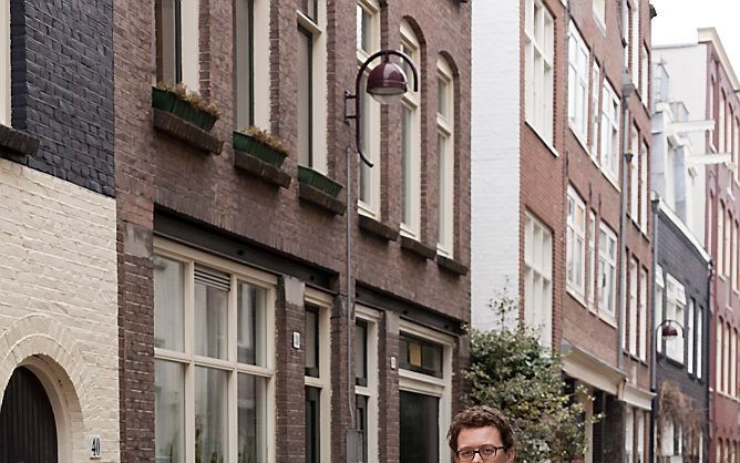 In de Amsterdamse Verversstraat, vlak bij de Amstel, woonde in de achttiende eeuw de Joodse historicus Menachem Man ben Shlomo ha-Levi Amelander. Zijn huis is er overigens niet meer. Foto André Dorst