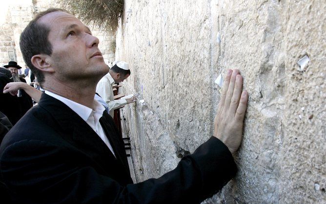 De seculiere Nir Barkat wordt de nieuwe burgemeester van Jeruzalem. Foto EPA