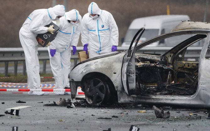 De politie heeft de Haagse crimineel Jerry R., die dinsdag een explosie van zijn auto overleefde, vorig jaar gewaarschuwd voor een mogelijke aanslag. Foto ANP