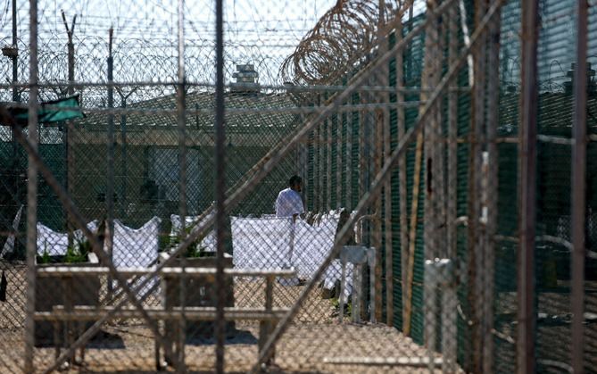 Italië gaat drie gevangenen uit het Amerikaanse kamp Guantanamo opnemen. Foto EPA