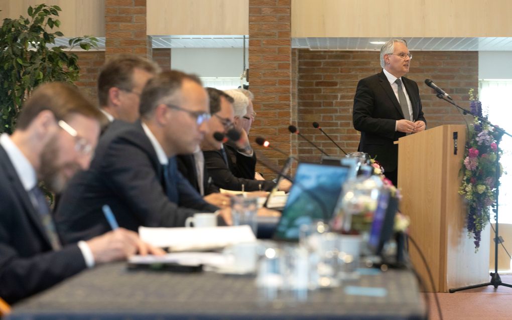 Ds. Roosendaal en ds. Van Vulpen: Convent kan geen groepsgesprek worden