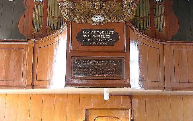 Het historische orgelfront in de kerk van Heesbeen. Beeld Orgbase, Piet Bron