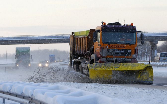 Winterse taferelen vorige week. Woensdagochtend ondervond het verkeer weinig last van gladheid. Foto ANP