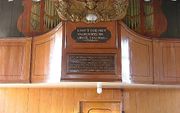 Het historische orgelfront in de kerk van Heesbeen. Beeld Orgbase, Piet Bron