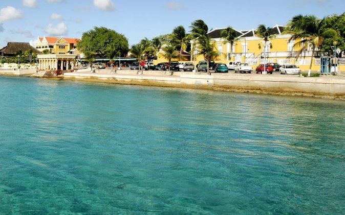 Stadsgezicht van Kralendijk op Bonaire. Foto ANP