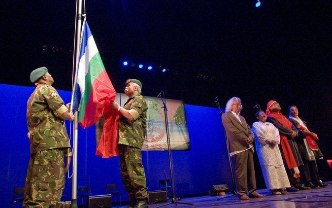 APELDOORN - Veel Nederlandse Molukkers woonden de viering in schouwburg Orpheus in Apeldoorn bij. Foto ANP