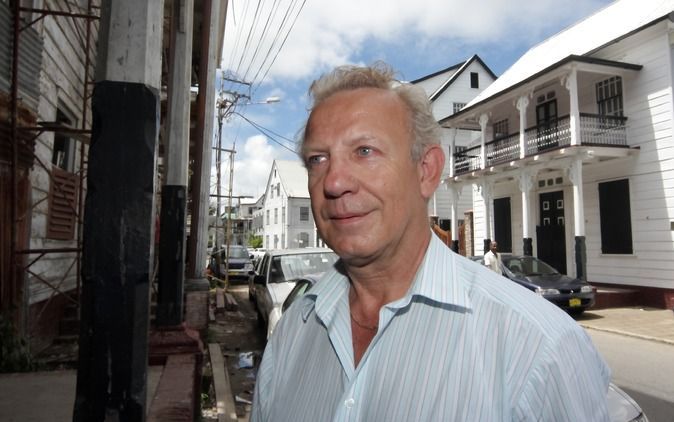 PARAMARIBO (ANP) – Informant Peter van Haperen is donderdag ruim drie uren als getuige gehoord in het proces van de Decembermoorden, waarbij in 1982 vijftien prominente tegenstanders van het militaire bewind werden vermoord. Foto ANP