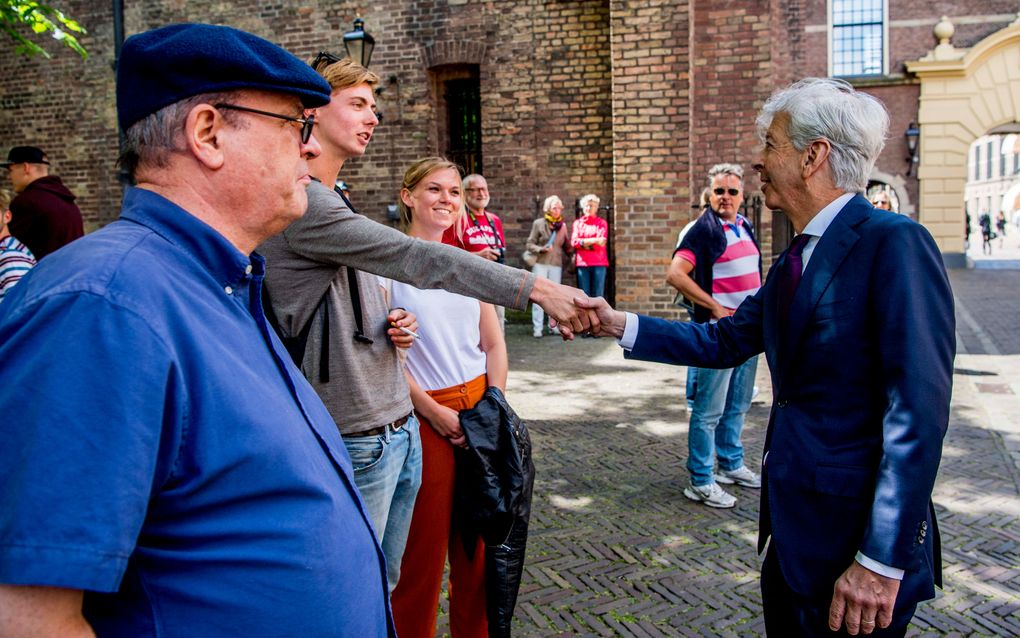 PvdA-minister Plasterk op het Binnenhof. beeld ANP