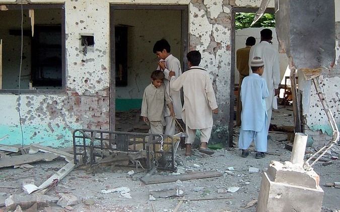 MINGORA – Het dodental door de gevechten in de Pakistaanse Swatvallei is dinsdag gestegen tot 45. Dat heeft het leger dinsdag gemeld. Foto EPA