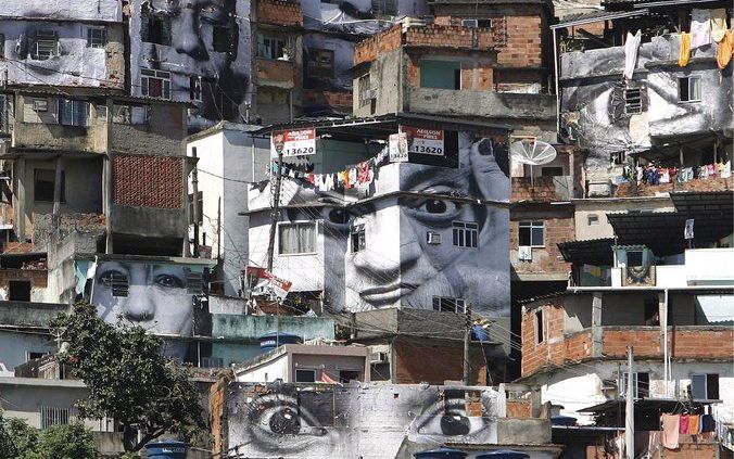 Een sloppenwijk in Rio de Janeiro. Foto EPA