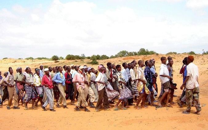 Jonge jongens worden opgeleid in een jihaddistisch trainingskamp in Somalië. Foto EPA