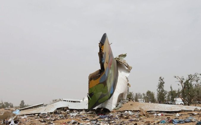 De oorzaak van de vliegramp bij de Libische hoofdstad Tripoli, waarbij woensdagmorgen onder anderen 61 Nederlanders om het leven kwamen, is nog onduidelijk. Foto EPA