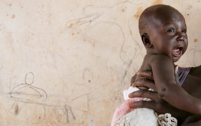 Unicef helpt overheden in 140 landen met het opzetten en verbeteren van gezondheidsprogramma’s. Vaccinaties, hiv– en aidspreventie en het gebruik van klamboes tegen malaria hebben mede gezorgd voor de afname van het aantal kindersterftes. Foto EPA