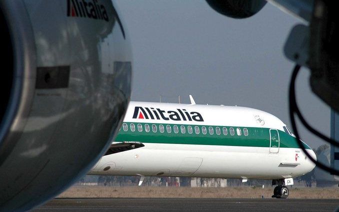 AMSTERDAM - Alitalia stelt keuze overnamepartner weer uit. Foto EPA.