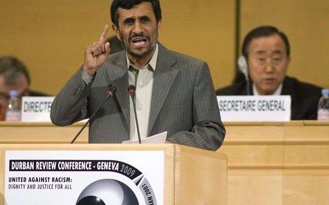 De Iraanse president Mahmoud Ahmadinejad tijdens de antiracismetop in Zwitserland. Foto EPA