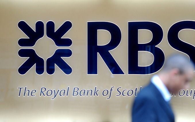 LONDEN – De Britse centrale bank heeft vorig jaar twee banken tientallen miljarden uitgeleend zonder dit in de openbaarheid te brengen. Het ging om Royal Bank of Scotland en HBOS, die toen in enorm zwaar weer verkeerden door de kredietcrisis. Foto EPA