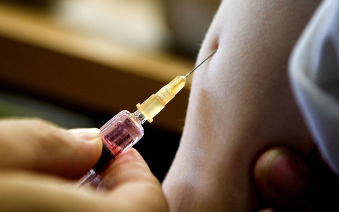 VEENENDAAL - De Radboud Universiteit Nijmegen en de Nederlandse Patiënten Vereniging (NPV) voeren dit najaar gezamenlijk een onderzoek uit naar de vaccinatiegraad onder reformatorische jongeren. Foto ANP