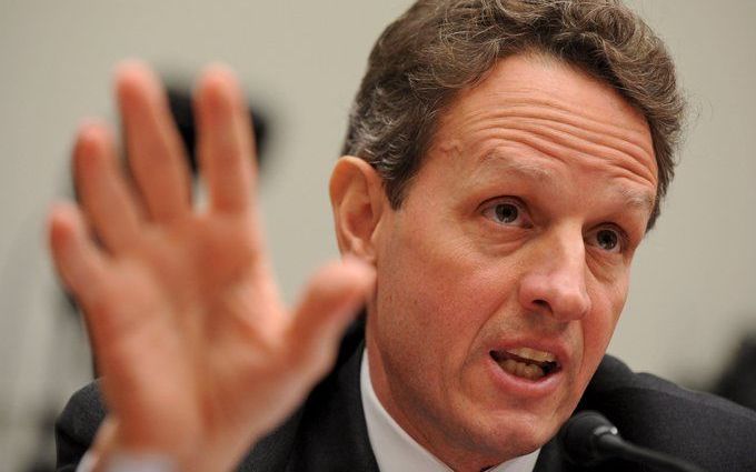 Geithner heeft dinsdag opgeroepen tot verscherpt toezicht op alle financiële instellingen die een risico kunnen vormen voor het financiële systeem en de algemene economie. Dit geldt nu alleen nog voor banken. Foto EPA