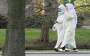 In ”Fitna” richt PVV-leider Wilders zijn pijlen onder andere op de positie van moslimvrouwen. Foto's RD, Anton Dommerholt