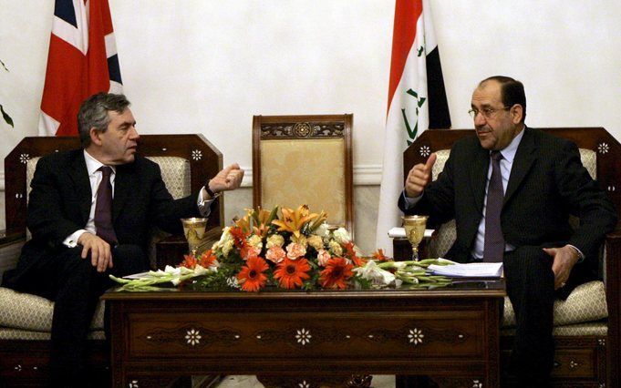 Brown in gesprek met de Iraakse premier Nuri al–Maliki. Foto EPA