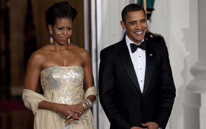 CHICAGO – Hoe mensen over de Amerikaanse president Barack Obama denken, bepaalt hoe ze naar hem kijken. Zijn aanhangers denken dat hij blanker is dan hij in werkelijkheid is, terwijl zijn tegenstanders hem juist te zwart inschatten. Foto ANP