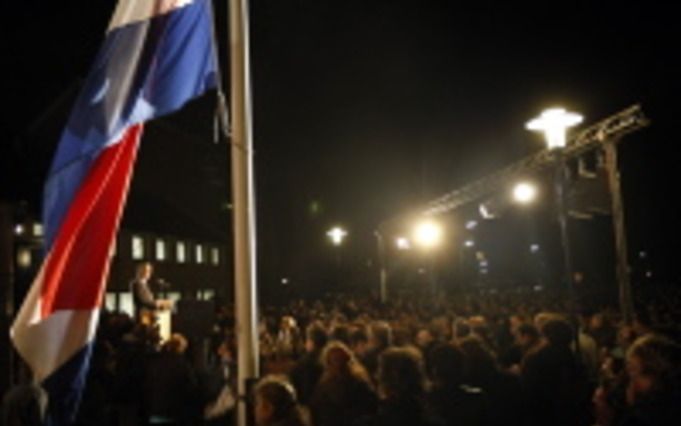 Stille tocht voor Dirk Post op Urk. - Foto ANP