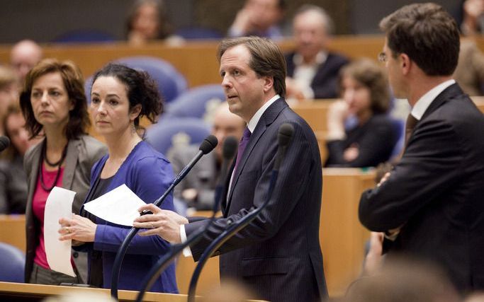 DEN HAAG - vlnr: Oppositieleden Kant (SP), Halsema (Groen Links), Pechtold (D66) en Rutte (VVD) tijdens het spoeddebat in de Tweede Kamer over de ontstane crisissituatie binnen het kabinet over Uruzgan. Foto ANP