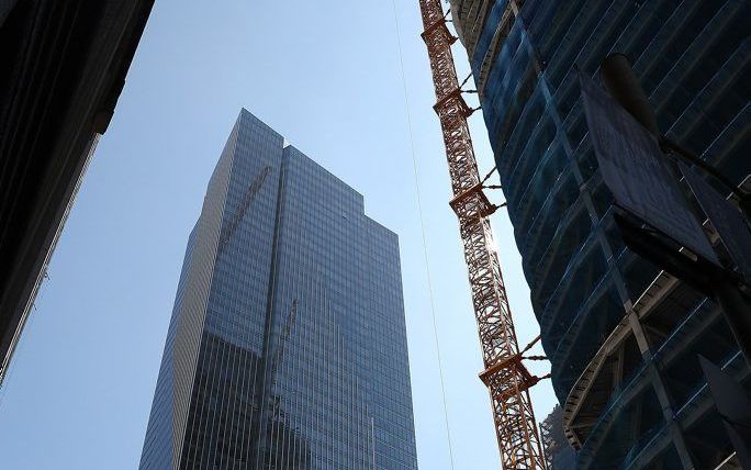 De Millennium Tower in San Francisco zakt weg de grond in. beeld AFP