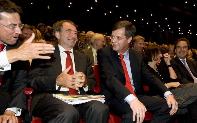 UTRECHT – Het gespeculeer dat premier Balkenende mogelijk de eerste president van de Europese Unie ooit wordt, voerde ook op het CDA–congres zaterdag in Utrecht de boventoon. Foto ANP