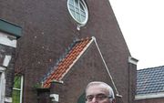 Ouderling Wim Kolijn werd in 1944 gedoopt in dit kerkje van de gereformeerde gemeente in Nederland aan de Vlooswijkstraat in Terneuzen. Foto Anton Dommerholt