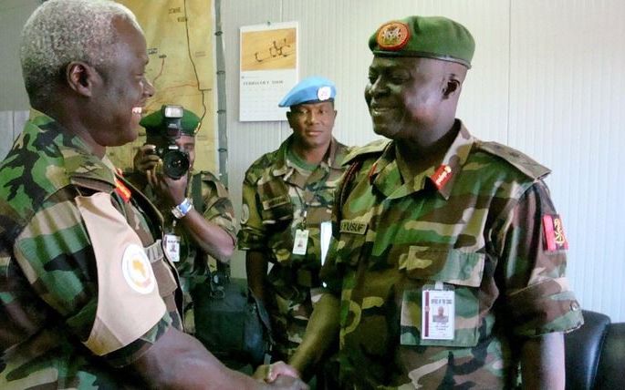 LONDEN – De zes jaar durende oorlog in de Sudanese regio Darfur is in feite beëindigd. Dat verklaarde de scheidende commandant van de VN–troepen in de regio, generaal Agwai, donderdag tegen de BBC. Foto EPA