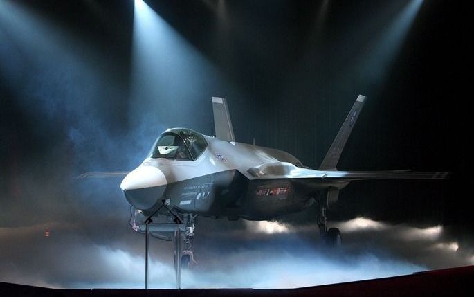 De Joint Strike Fighter bij de presentatie in juli 2006. Foto EPA